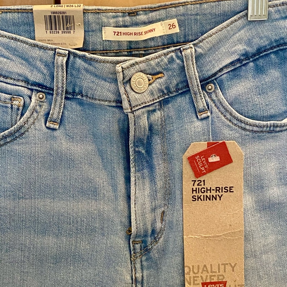 NWT Levi's 721 High-Rise Skinny Jeans 2 Long Light Blue